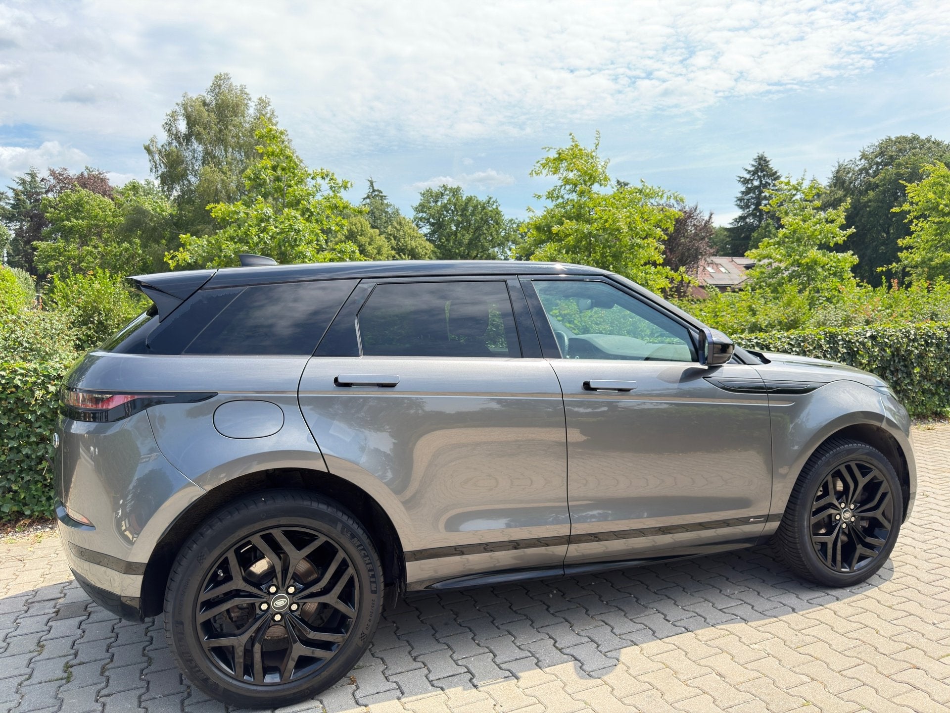 Foto 6 van Land Rover Range Rover Evoque 2.0 P200 AWD R-Dynamic HSE BLA