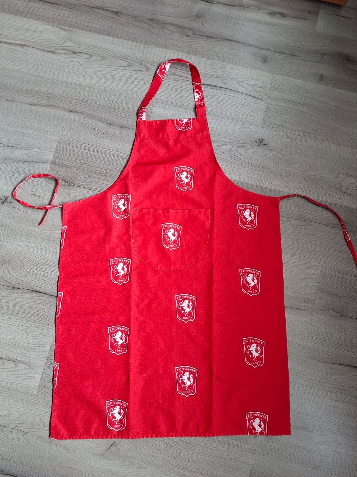 Schort FC Twente, Huis en Inrichting, Verzenden