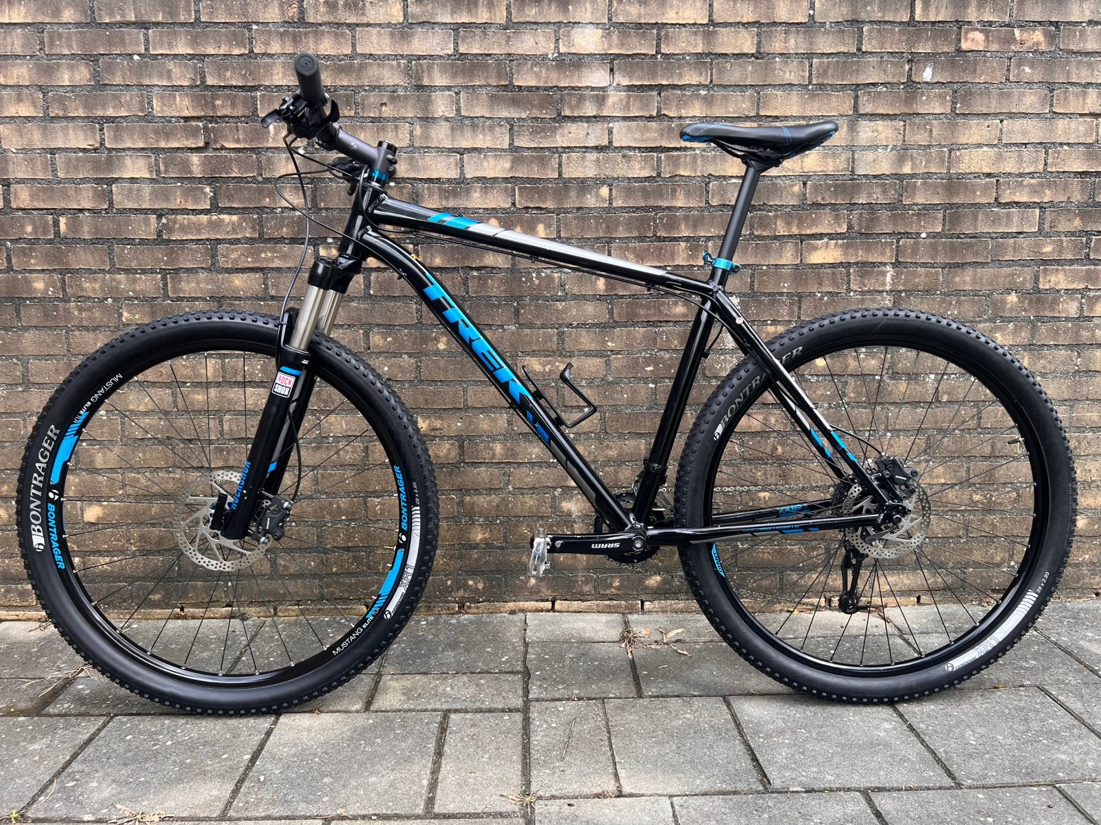 Foto 2 van Trek X Caliber 8 | 29”| Mountainbike | Sram | Rockshox