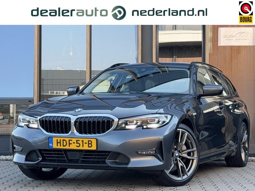 BMW 3 Serie Touring 330i | Driving assistant | Sfeer-verlich, Auto's, BMW, 1998 cc, Gebruikt, Euro 6, 4 cilinders