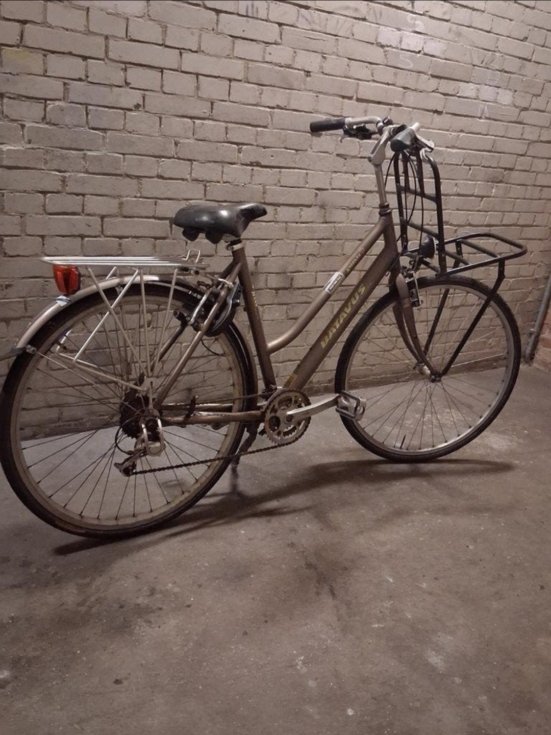 Te koop, Batavus fiets 28 maat.met versnellingen., Ophalen