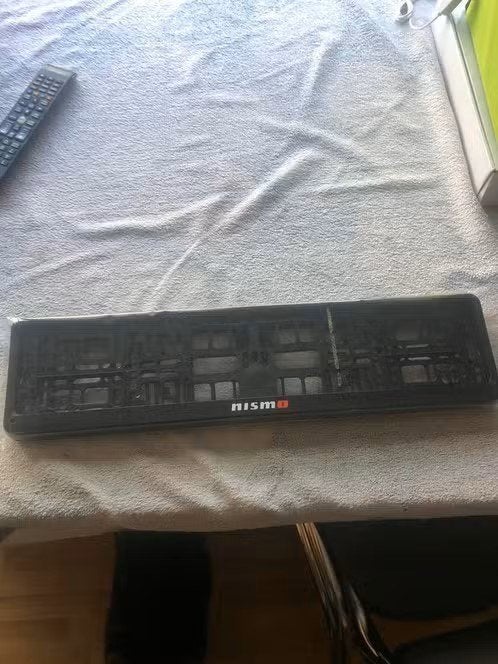 Nismo kentekenplaathouder 2x, Ophalen of Verzenden, Zo goed als nieuw
