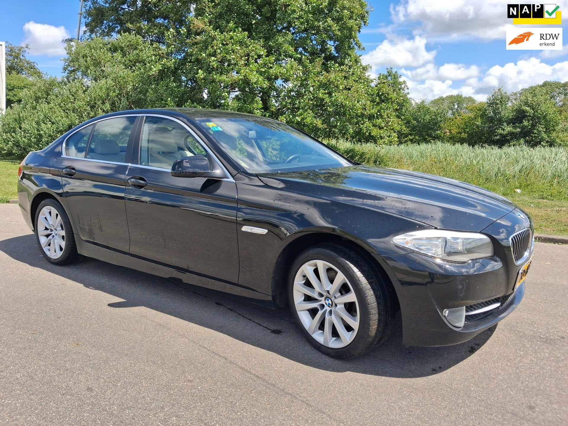 BMW 5-serie 523i Executive, Auto's, BMW, Euro 5, Achterwielaandrijving, Gebruikt, 2000 kg