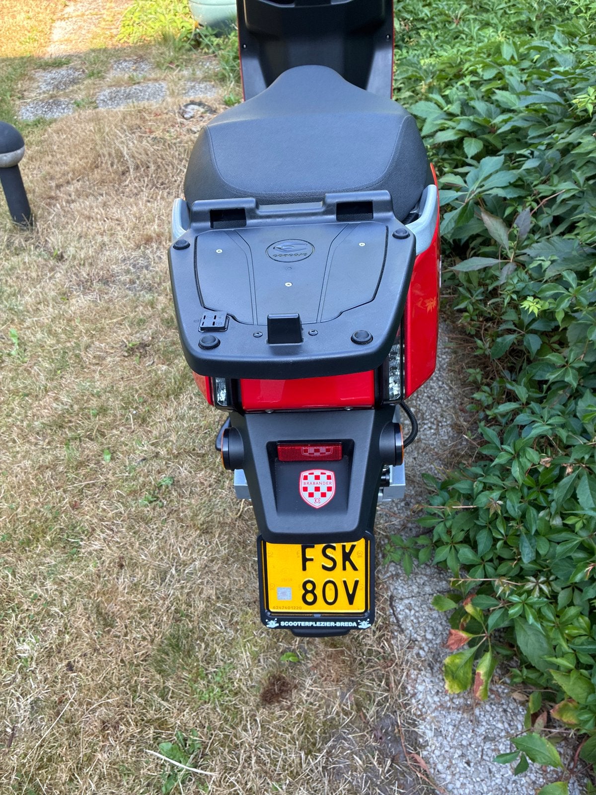 Rode elektrische scooter - Zo goed als nieuw, Elektrisch, Zo goed als nieuw, Ophalen, Overige merken