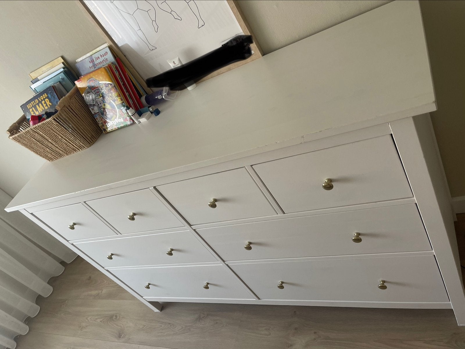 Ikea Hemnes ladekast met 8 lades met gouden knoppen, Huis en Inrichting, Kasten | Ladekasten, Ophalen, Gebruikt, 5 laden of meer