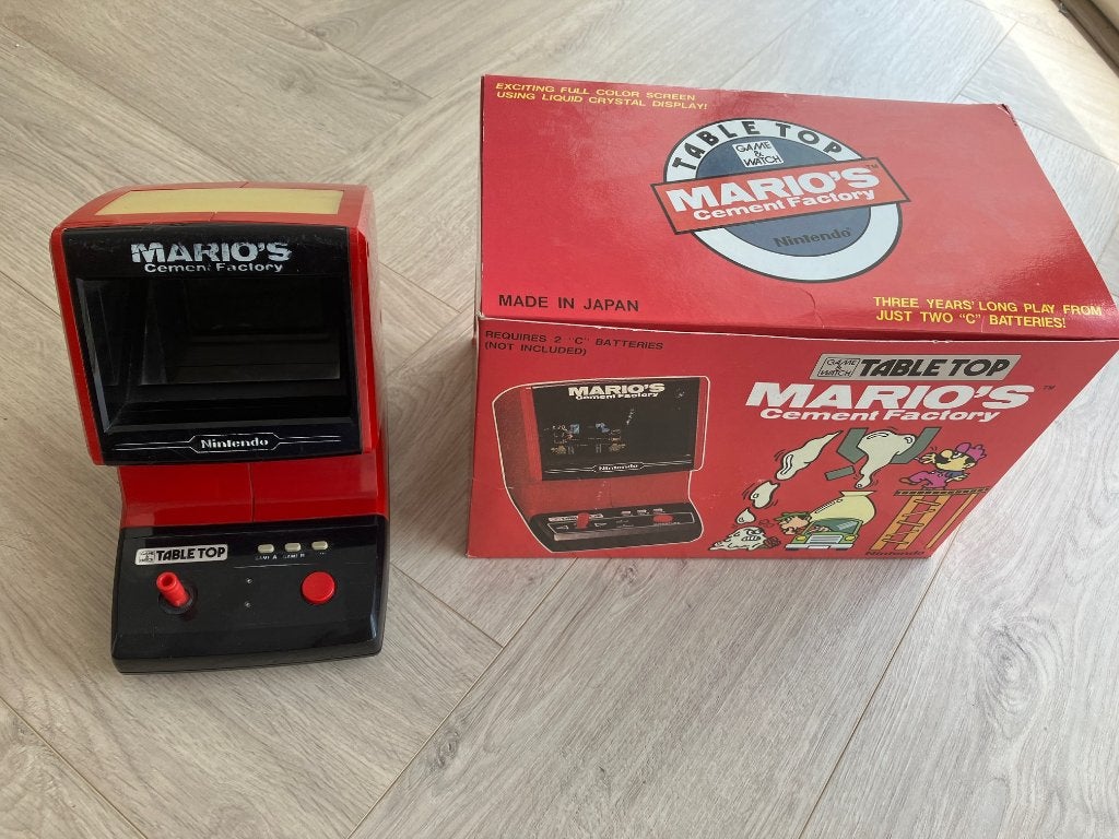 Arcade Mario's Cement Factory, Spelcomputers en Games, Spelcomputers | Overige, Ophalen of Verzenden, Zo goed als nieuw