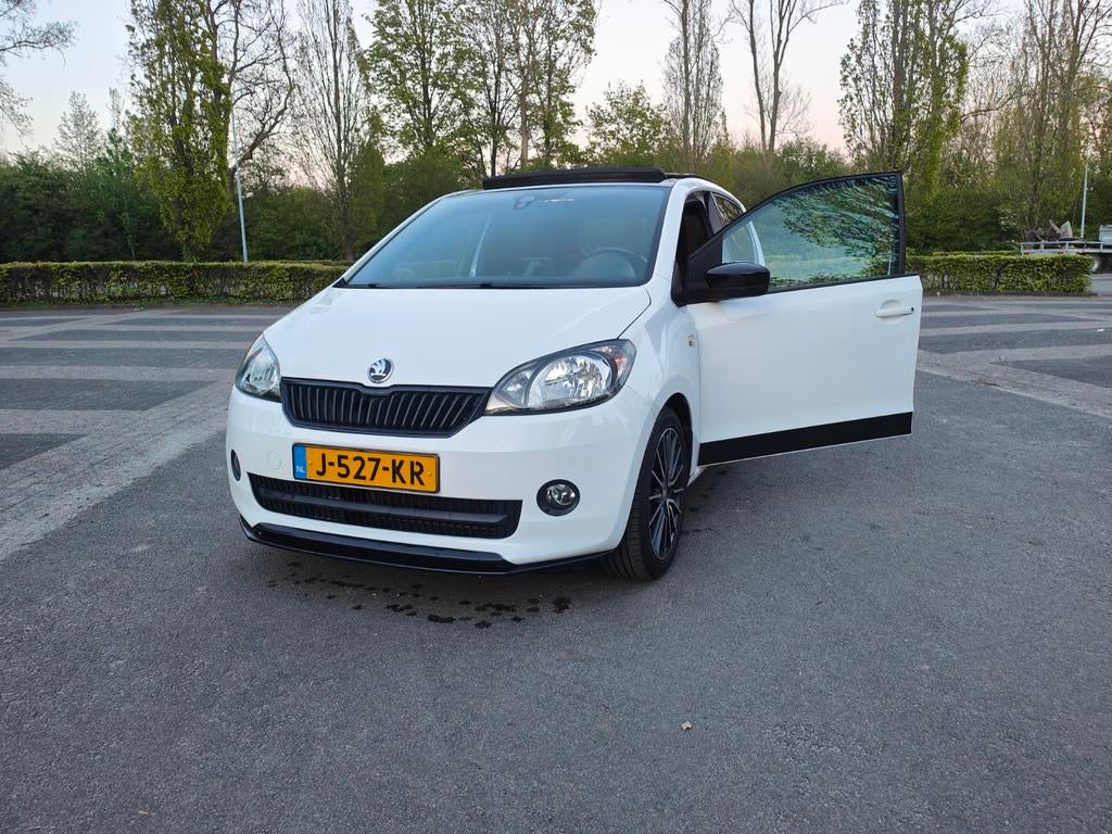 Unieke Skoda Citigo Monte Carlo 75pk | Panoramadak | Stoelve, Auto's, Skoda, Multifunctioneel stuurwiel, Stof, 74 pk, 4 stoelen