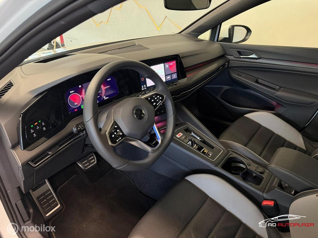Volkswagen Golf 1.4 eHybrid GTE Panorama/Memory/HUD/Stoelven, Auto's, Volkswagen, Zwart, 4 cilinders, Wit, 1527 kg