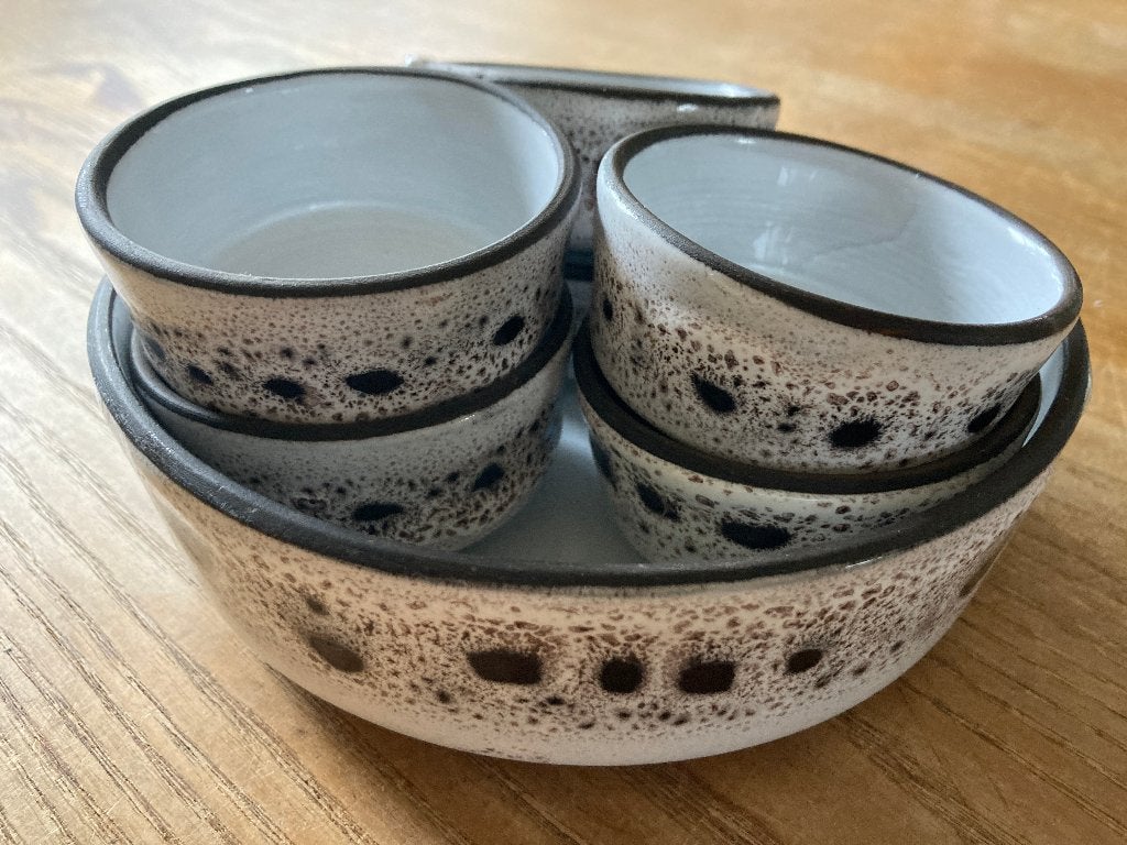 Vintage aardewerk keramiek pindaset bruin wit, Ophalen of Verzenden