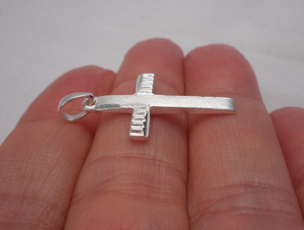 Zilveren kruis hangertje nr.854, Verzenden, Zo goed als nieuw, Kruis of Symbool, Zilver