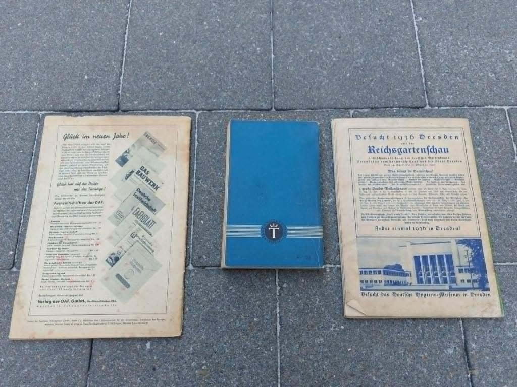 Lot 3x Duitse WO2 Boeken / KdF Brochures, Verzamelen, Ophalen of Verzenden, Landmacht, Duitsland, Boek of Tijdschrift