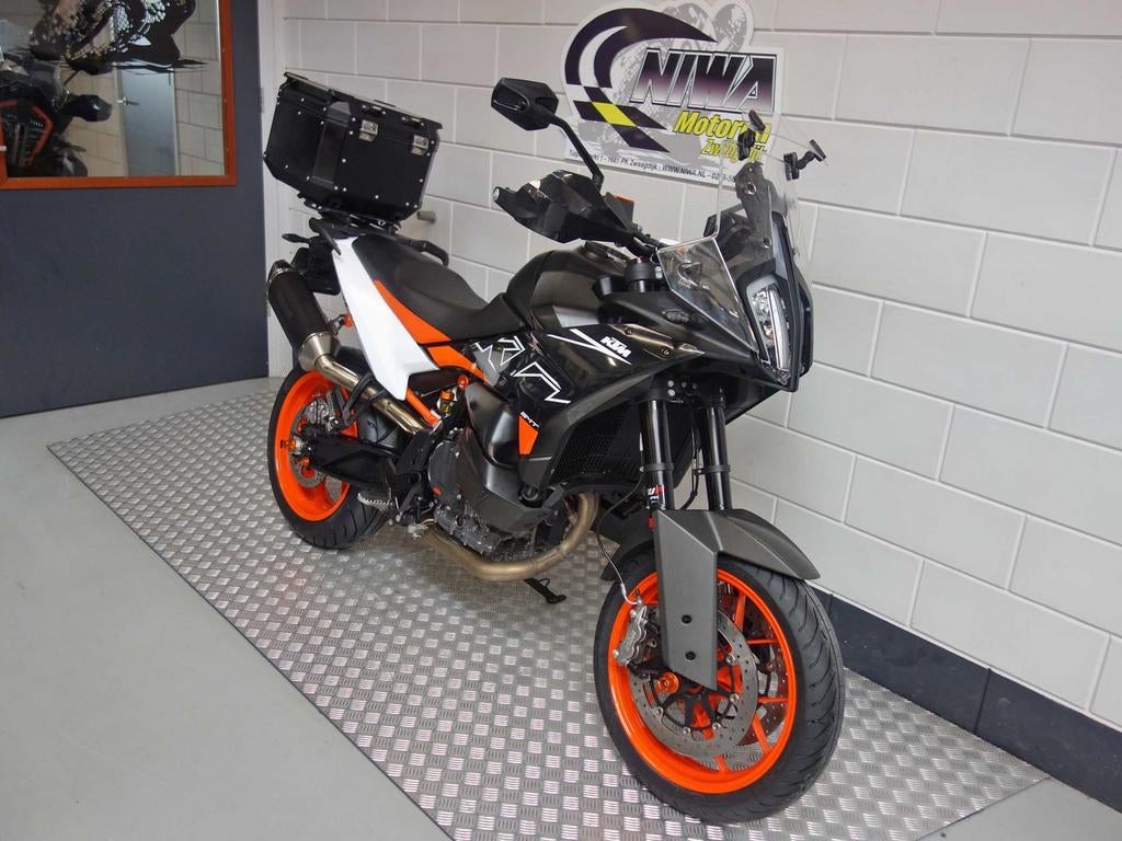 KTM 890 SMT, 2 cilinders, KTM, Motorrijbewijs A, Onbekend