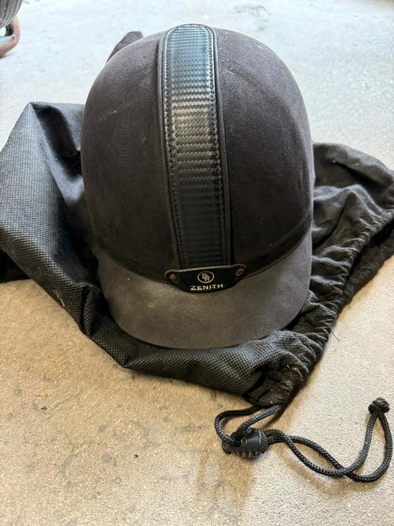 BR Zenith cap maat 57, Dieren en Toebehoren, Paardrijkleding, Ophalen of Verzenden, Gebruikt, Dressuur, Cap