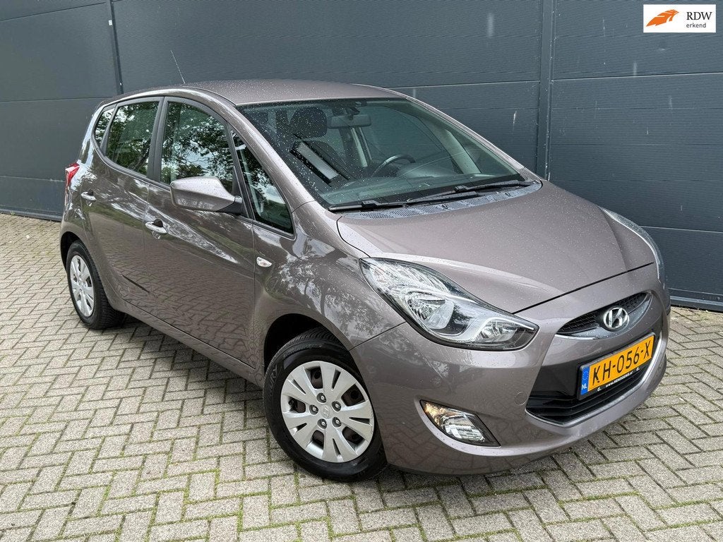 Hyundai Ix20 1.6i Go!/Airco/Cruise/trekhaak/nieuw apk, Auto's, Voorwielaandrijving, Euro 5, Gebruikt, 1591 cc