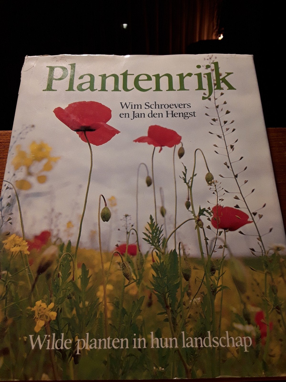 Plantenrijk: Wilde planten in hun landschap, Ophalen of Verzenden, Gelezen, Bloemen, Planten en Bomen, Wim Schroever en Jan den Hengst