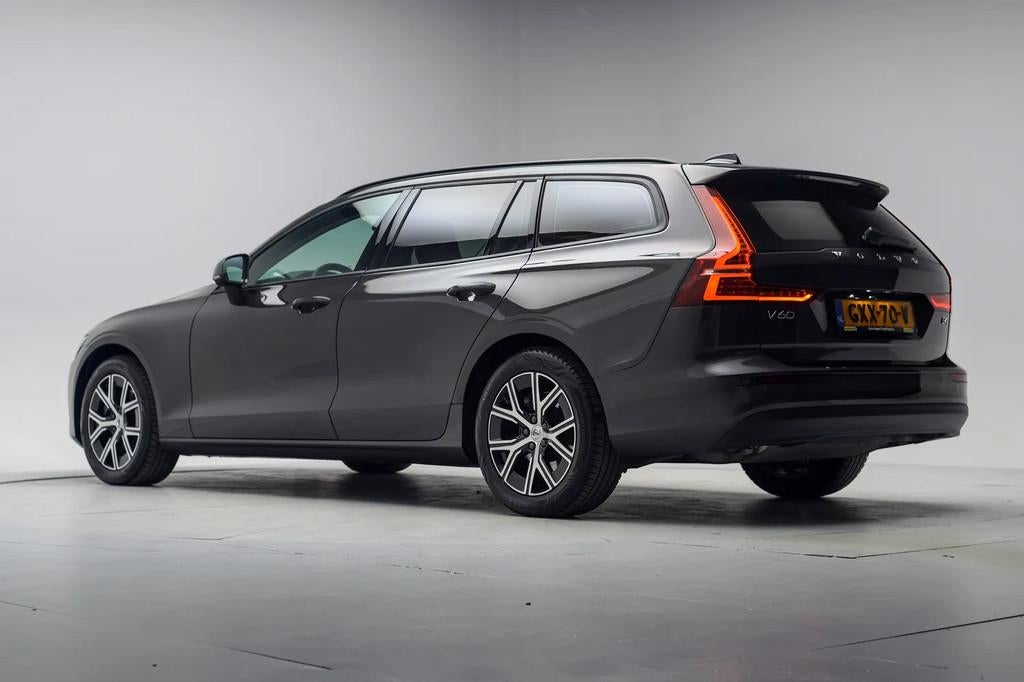Volvo V60 2.0 B4 197pk Essential Edition Aut. [ LED Camera S, Automaat, 4 cilinders, 1969 cc, 1634 kg