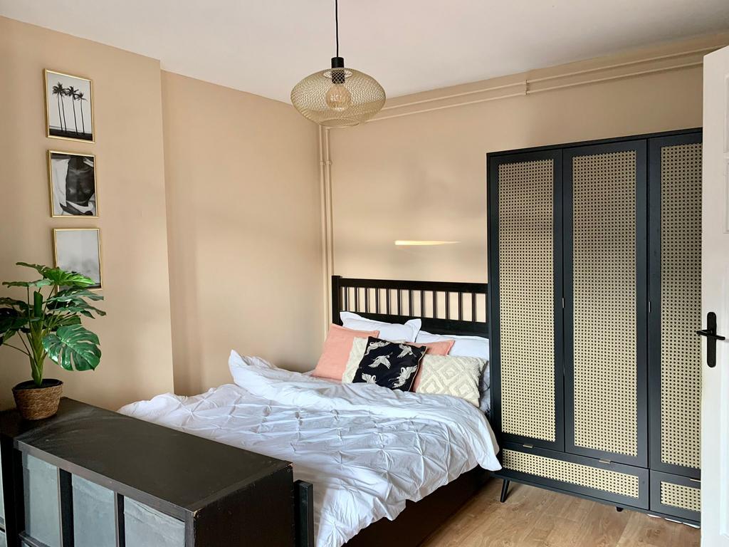 Ikea bed zwart/bruin oude HEMNES serie 140x200cm, Ophalen, Zo goed als nieuw, Tweepersoons