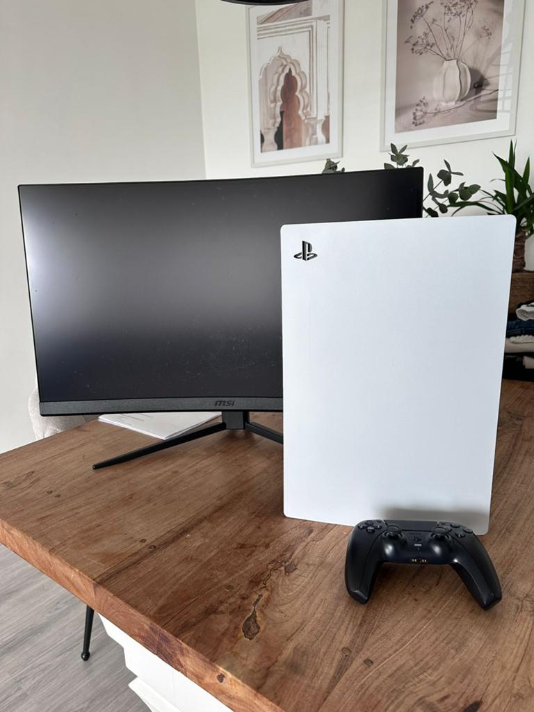 Ps5 Digital edition + MSI monitor, Ophalen, Full HD, Zo goed als nieuw, Overige typen