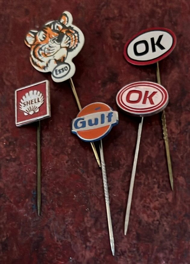 5 speldjes Esso Shell Gulf OK, Ophalen of Verzenden, Zo goed als nieuw, Merk