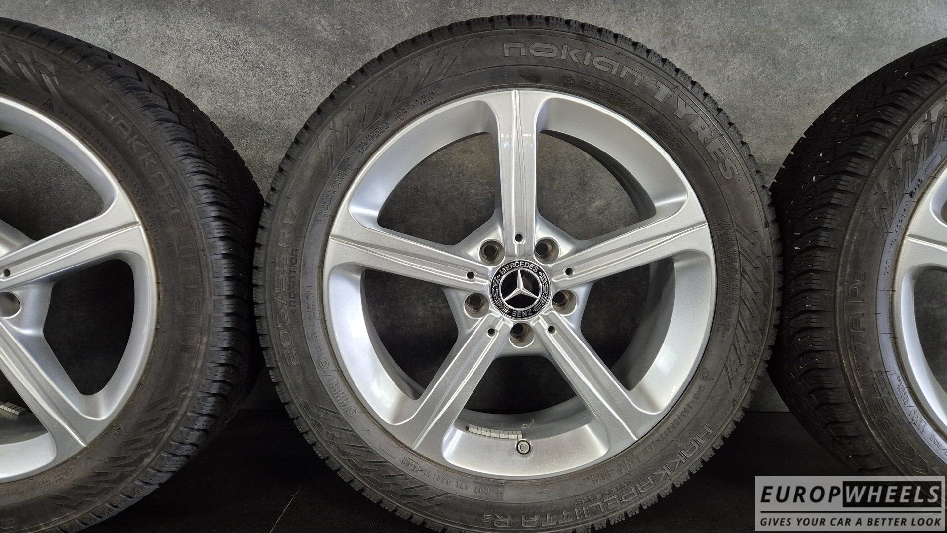 17 inch Mercedes A B CLA Klasse W247 W177 Winterbanden
