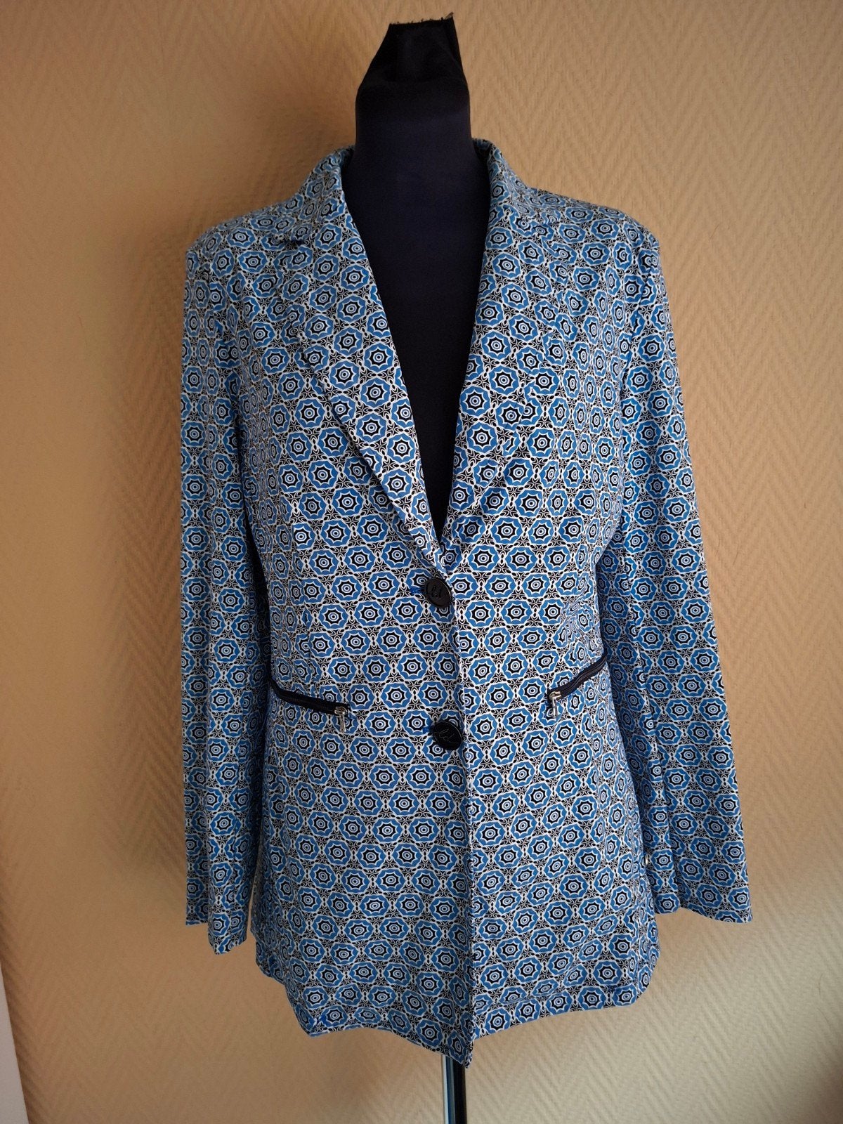 Lady Day Travelstof Blazer - Maat M, Zo goed als nieuw, Blauw, Ophalen of Verzenden, Zo goed als nieuw, Jasje