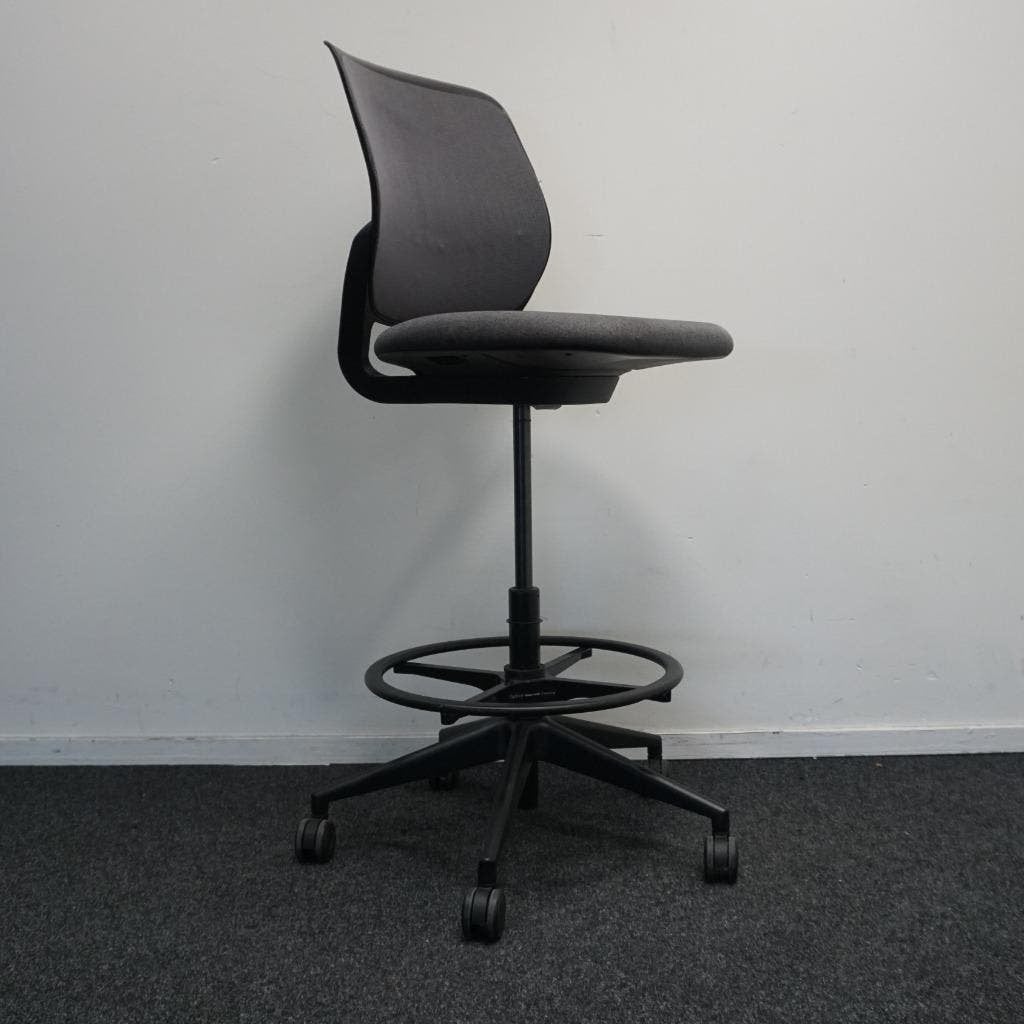 Steelcase Cobi Chair | Baliestoel | Donker Grijs/Zwart, Gebruikt, -, Zwart, -