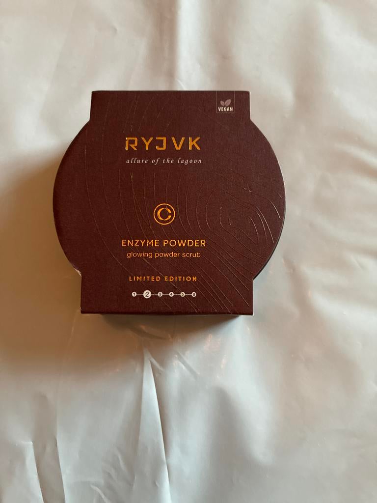 RYJVK Enzyme Powder Glowing Powder Scrub Limited Edition, Ophalen of Verzenden, Nieuw, Gehele gezicht, Reiniging