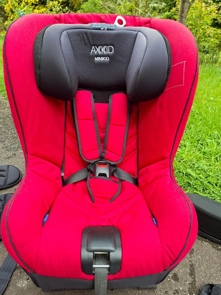 Autostoeltje Axkid Minikid 2.0. 0-25Kg!, Kinderen en Baby's, Autostoeltjes, Autogordel, 0 t/m 18 kg, Zo goed als nieuw, Ophalen
