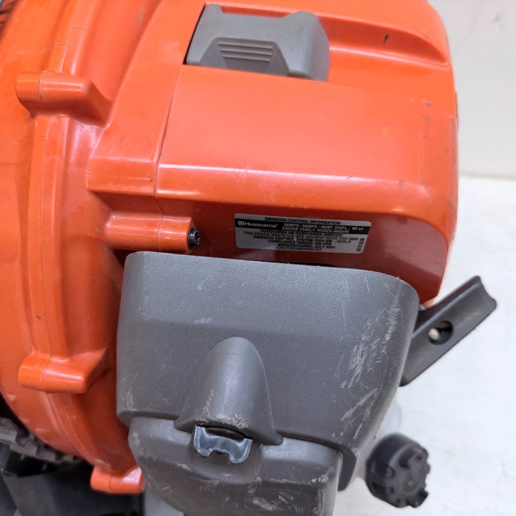 Husqvarna 360BT Benzine Rugbladblazer, Stihl, Gebruikt, Support@stihl.com, Tihl Inc., 536 Viking Dr, Virginia Beach, 
VA 23452
USA