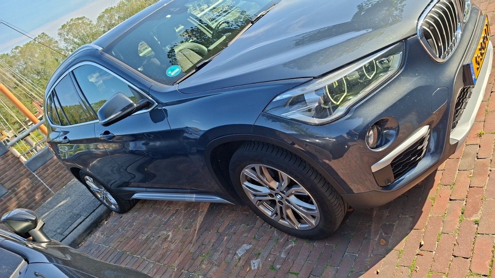 BMW X1 Sdrive18i 136pk Aut 2018 Grijs, Auto's, 136 pk, 75 €/maand, Particulier, 3 cilinders