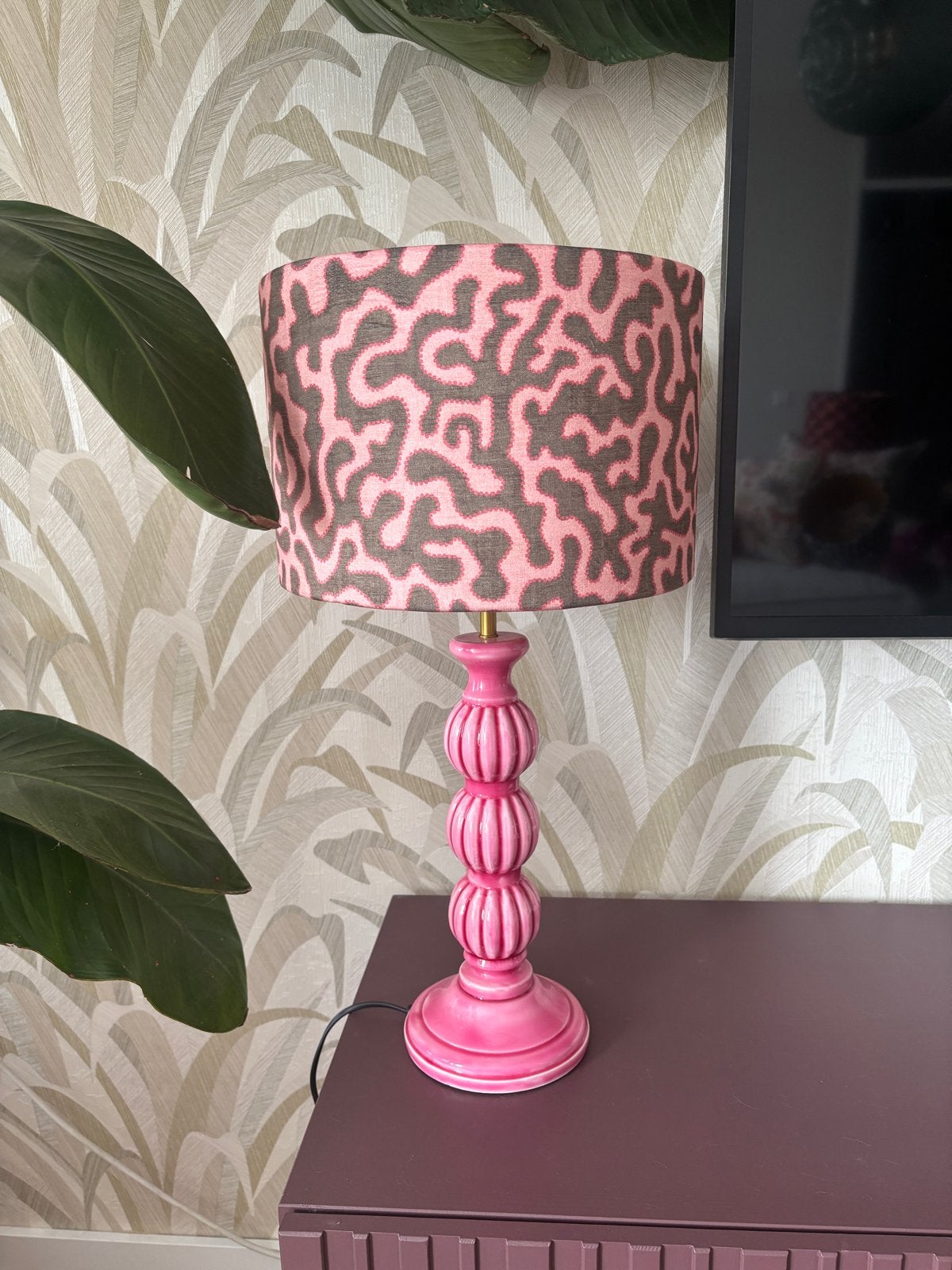Nieuwe zelfgemaakte lampenkap met uniek patroon, Huis en Inrichting, 25 cm, Tafellamp, Verzenden, Rond