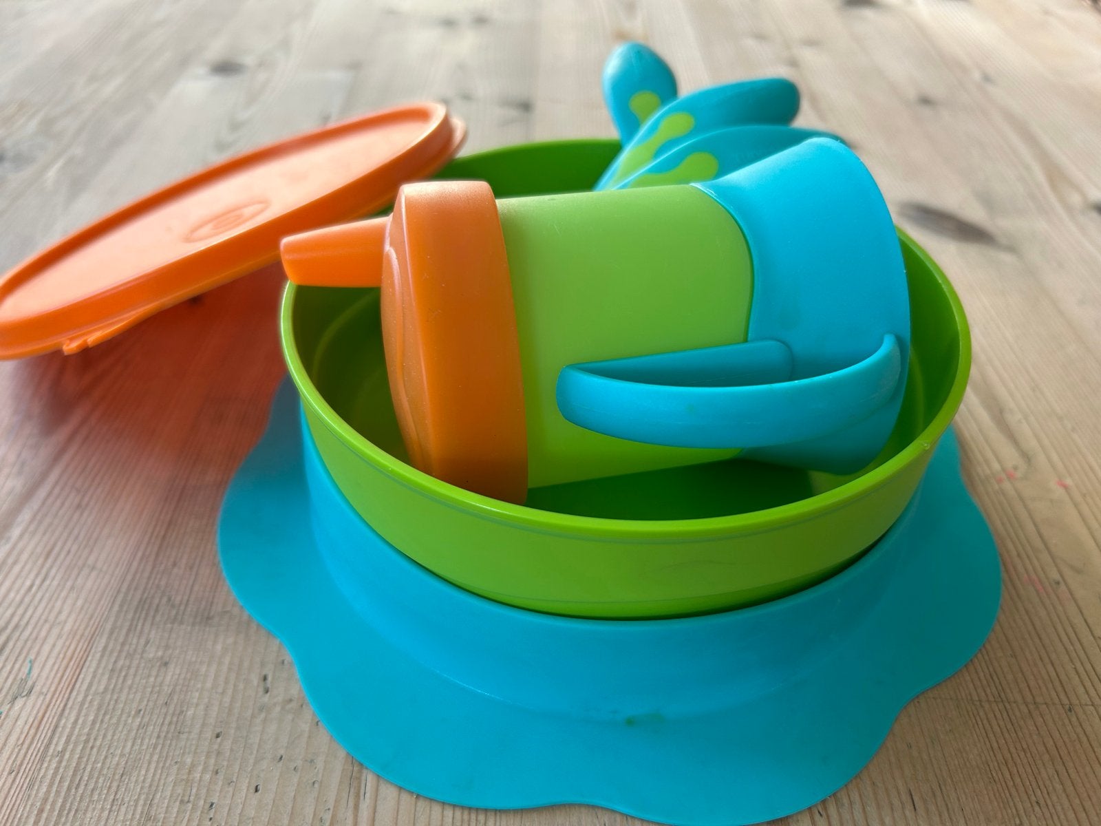 Tupperware kindersetje: bord, beker, bestek (niet gebruikt), Overige merken, Bewaarbakje, Nieuw, Ophalen of Verzenden