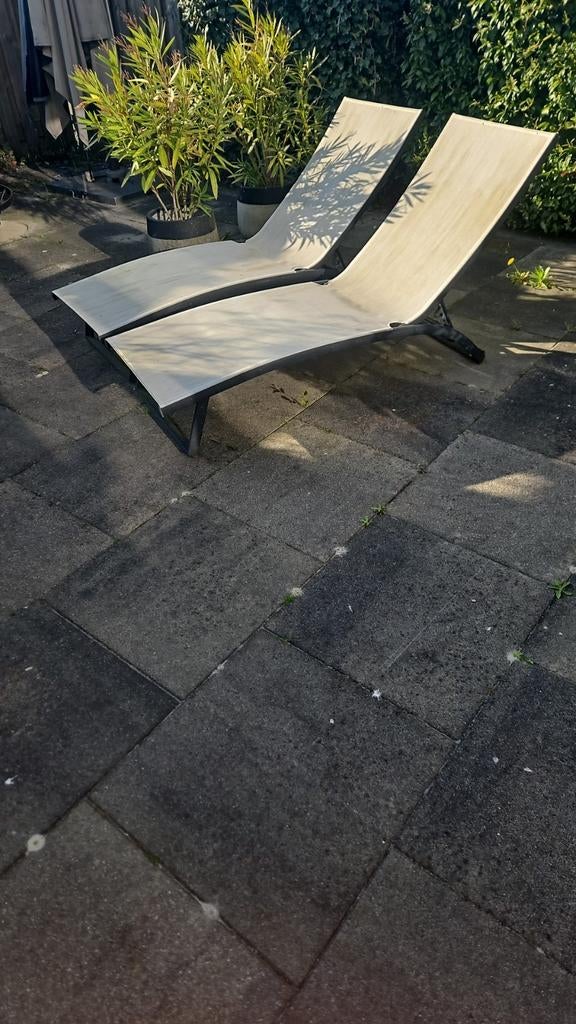 2 ligbedden verstelbaar en afwasbaar, Tuin en Terras, Ligbedden, Ophalen, Aluminium, Verstelbaar