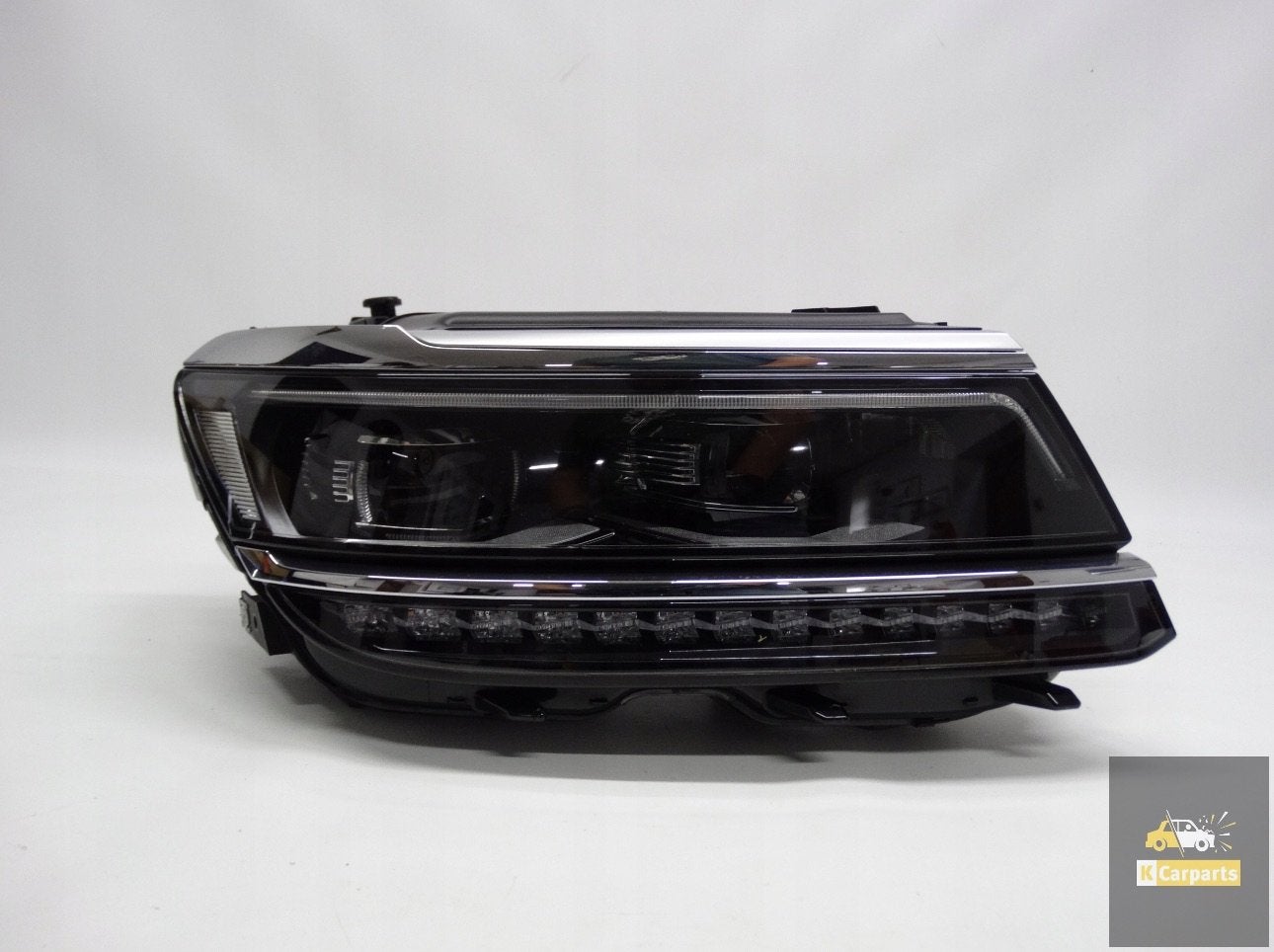 VW Tiguan II Allspace rechts Koplamp Full LED 5NN941082f, Gebruikt, Volkswagen, Volkswagen AG, Berliner Ring 2
38440  Wolfsburg, DE