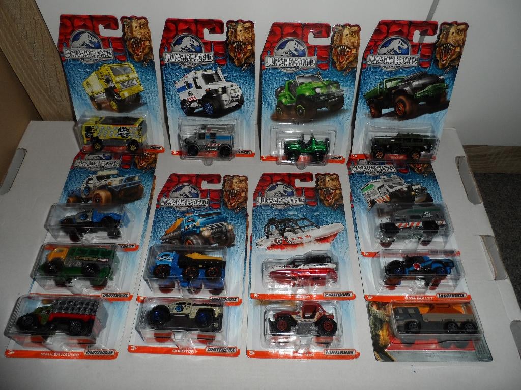 Matchbox Jurassic World set van 14 verschillende auto's 1:64, Ophalen of Verzenden, Nieuw, Auto