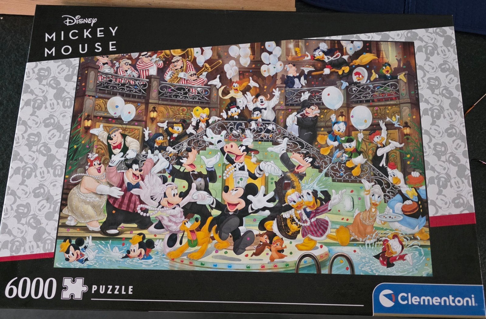 Disney Mickey Mouse, 6000 stukjes puzzel Clementoni, Ophalen of Verzenden, Meer dan 1500 stukjes, Zo goed als nieuw, Legpuzzel