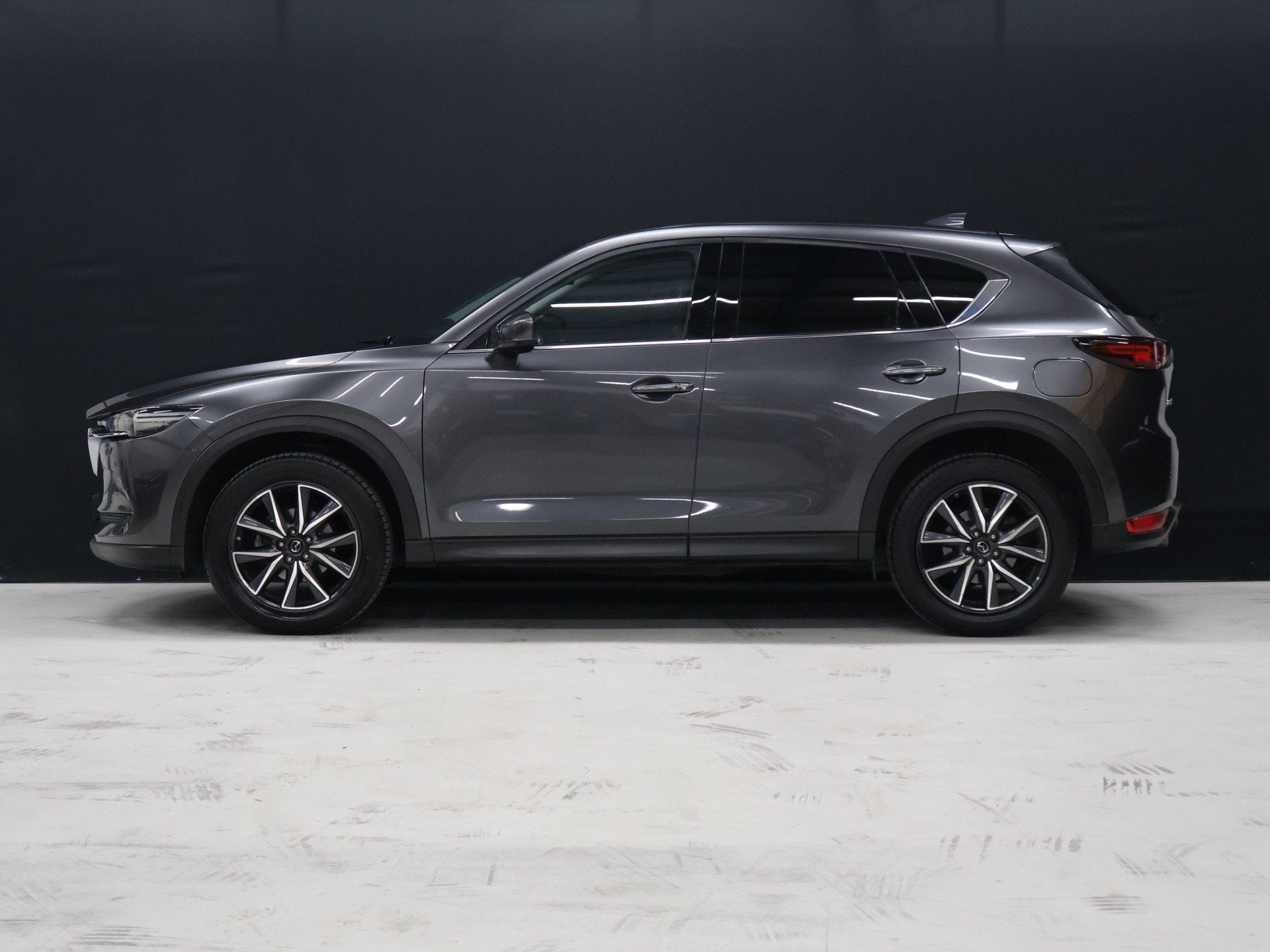 Mazda CX-5 2.0 SkyActiv-G 165 Skylease Luxury [HEAD-UP, 360, 1998 cc, 15 km/l, 4 cilinders, 2000 kg