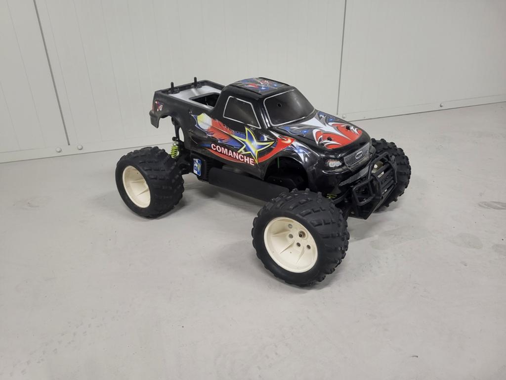 Carson monstertruck 26cc, Ophalen of Verzenden, Zo goed als nieuw, Overige schalen, Auto onroad