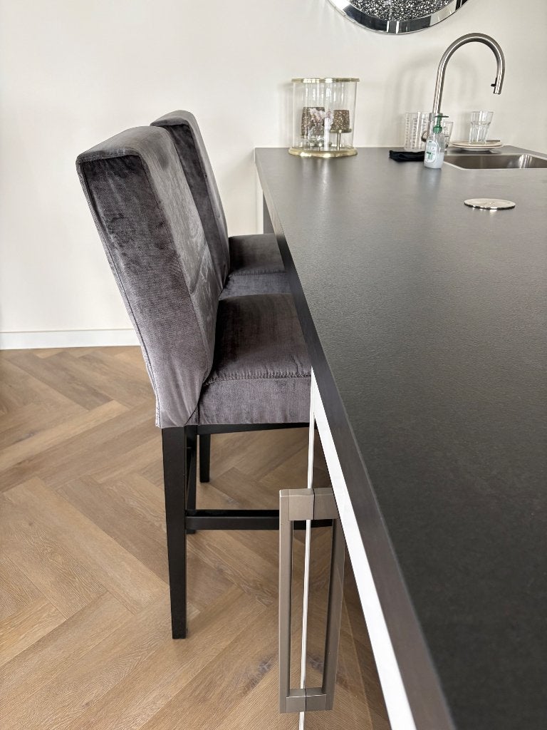 Twee barkrukken Eric Kuster style, Ophalen, Minder dan 50 cm, 100 tot 150 cm, Zo goed als nieuw
