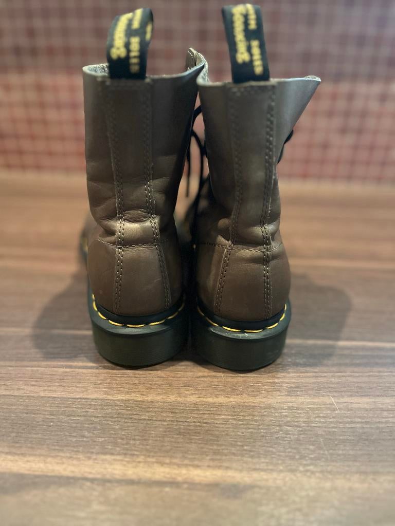 DR. MARTENS 1460 PASCAL VETERBOOTS GROEN LEER 38, Kleding | Dames, Schoenen, Lage of Enkellaarzen, Ophalen of Verzenden, Zo goed als nieuw