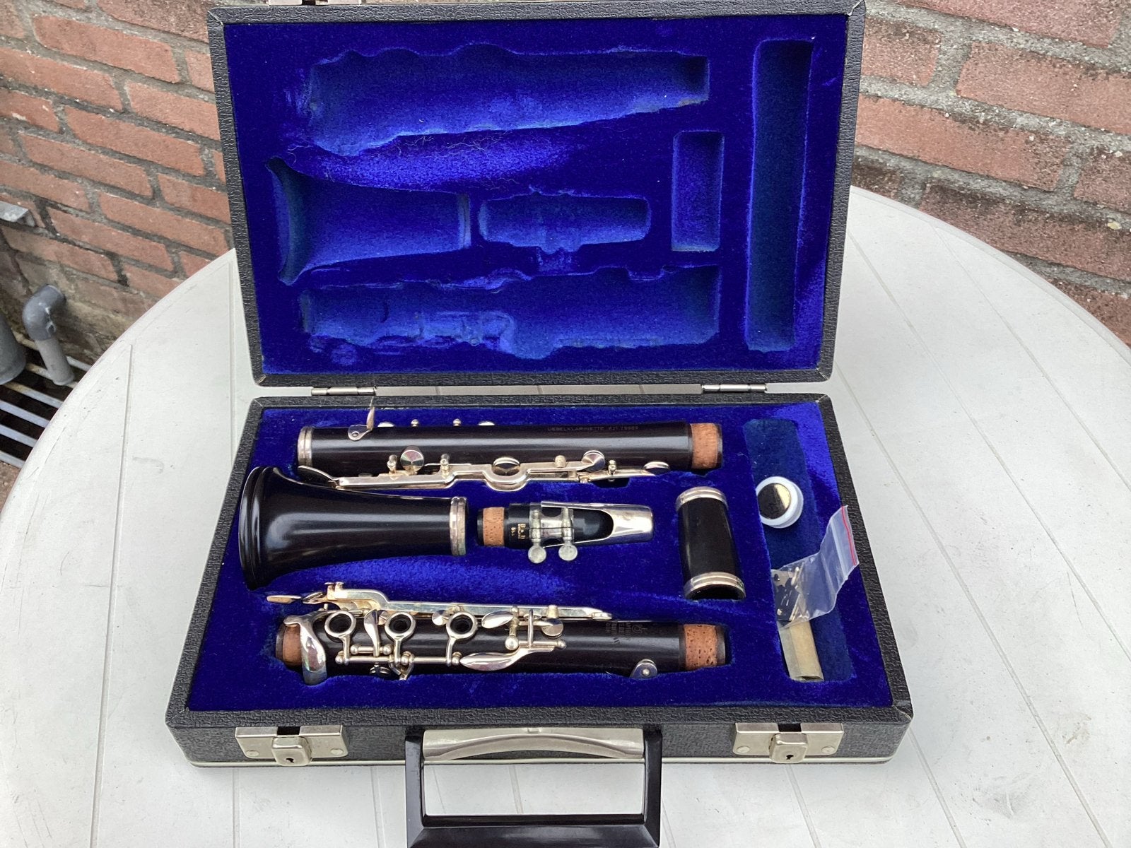 Klarinet F Arthur Uebel met koffer, Muziek en Instrumenten, Blaasinstrumenten | Klarinetten, Gebruikt, Overige typen, Ophalen of Verzenden