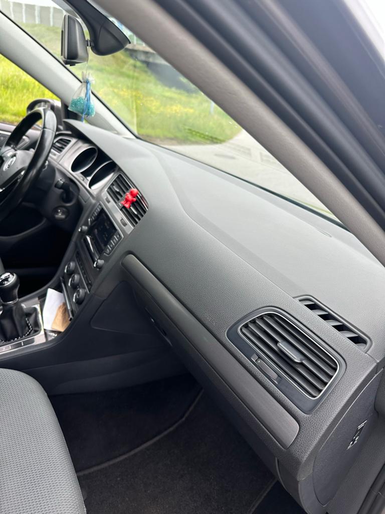 Volkswagen Golf 1.6 TDI 81KW 5D Blue Motion 2013 Grijs, Auto's, Volkswagen, Voorwielaandrijving, 4 cilinders, Origineel Nederlands