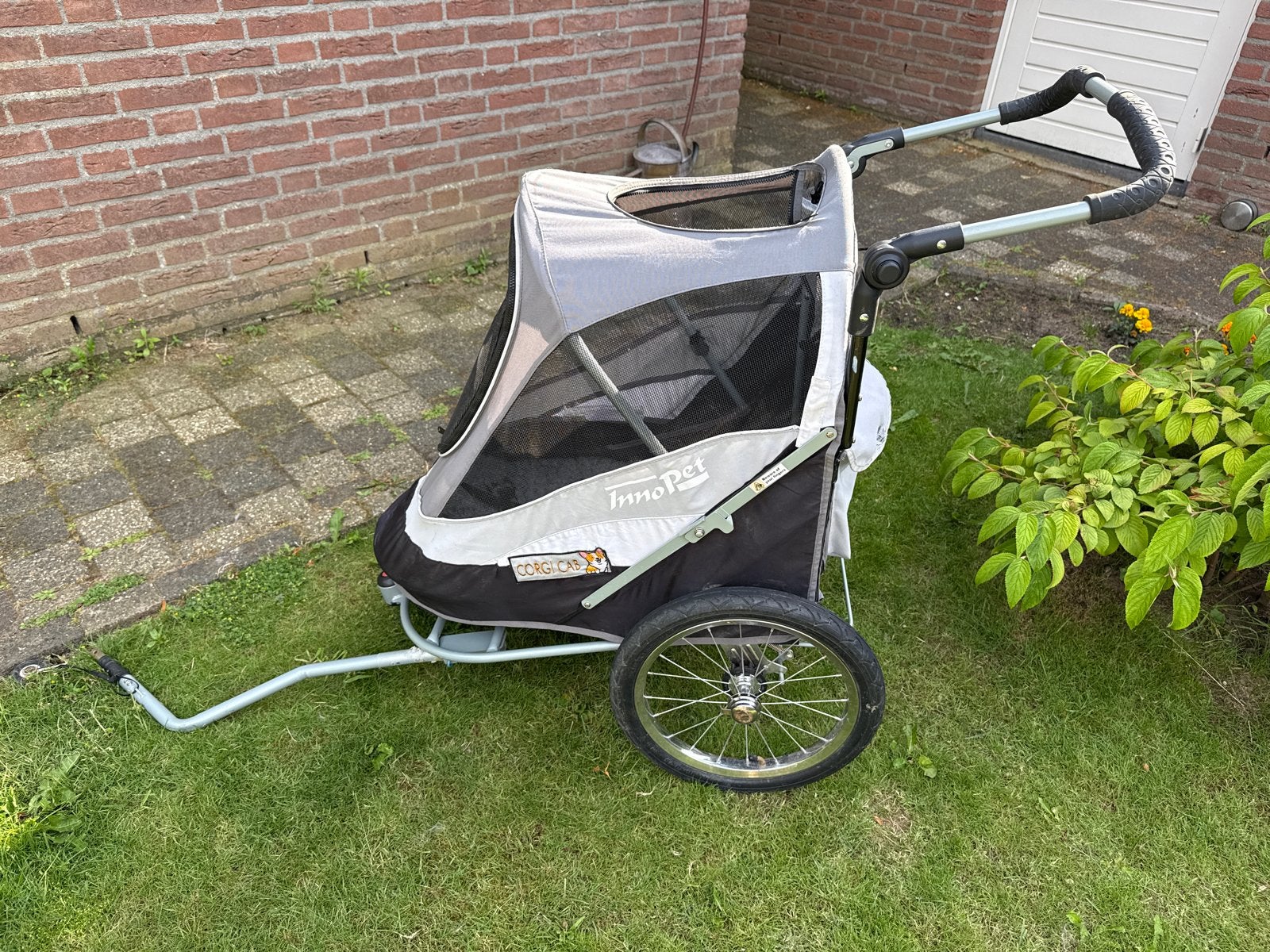 Innopet hondenfietskar/ buggy, Ophalen, Gebruikt