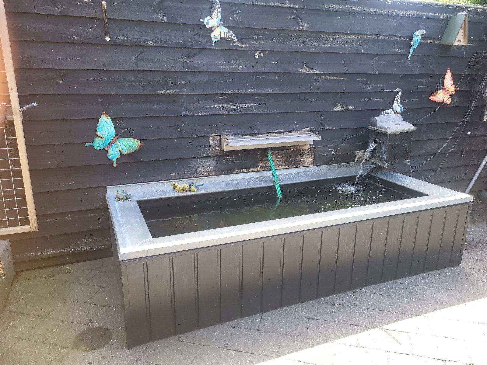 Mooie Vijver met Waterval en Pomp en ongeveer 25 vissen, Tuin en Terras, Ophalen, Gebruikt