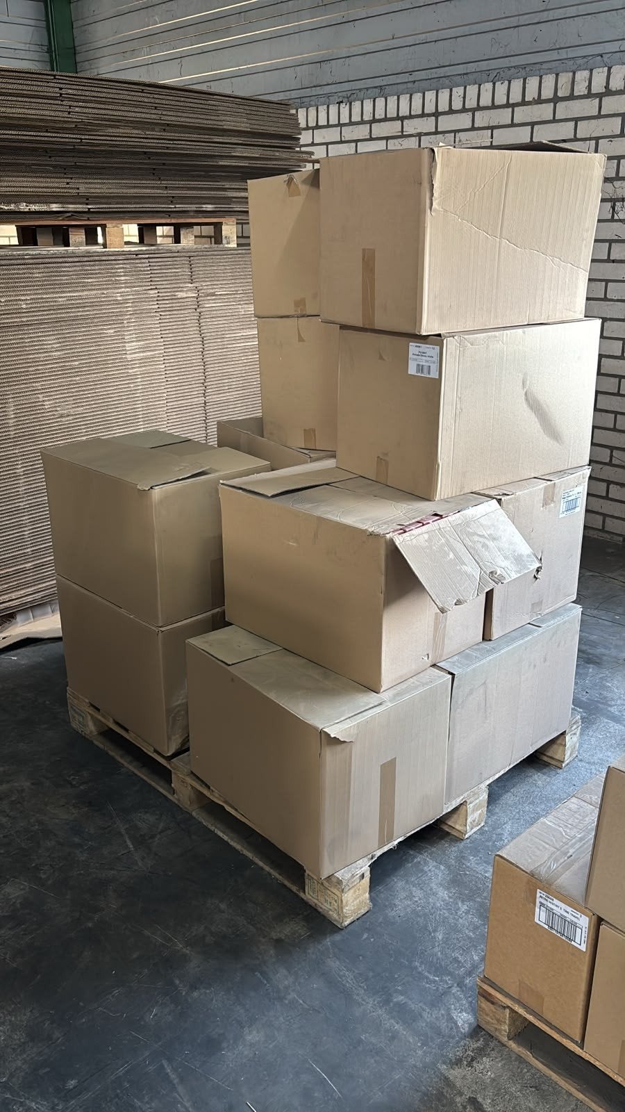 PUZZELS  ,OPRUIMING 3 PALLETS ,LEUK VOOR MARKTEN ,WINKEL, Ophalen of Verzenden, 500 t/m 1500 stukjes, Zo goed als nieuw