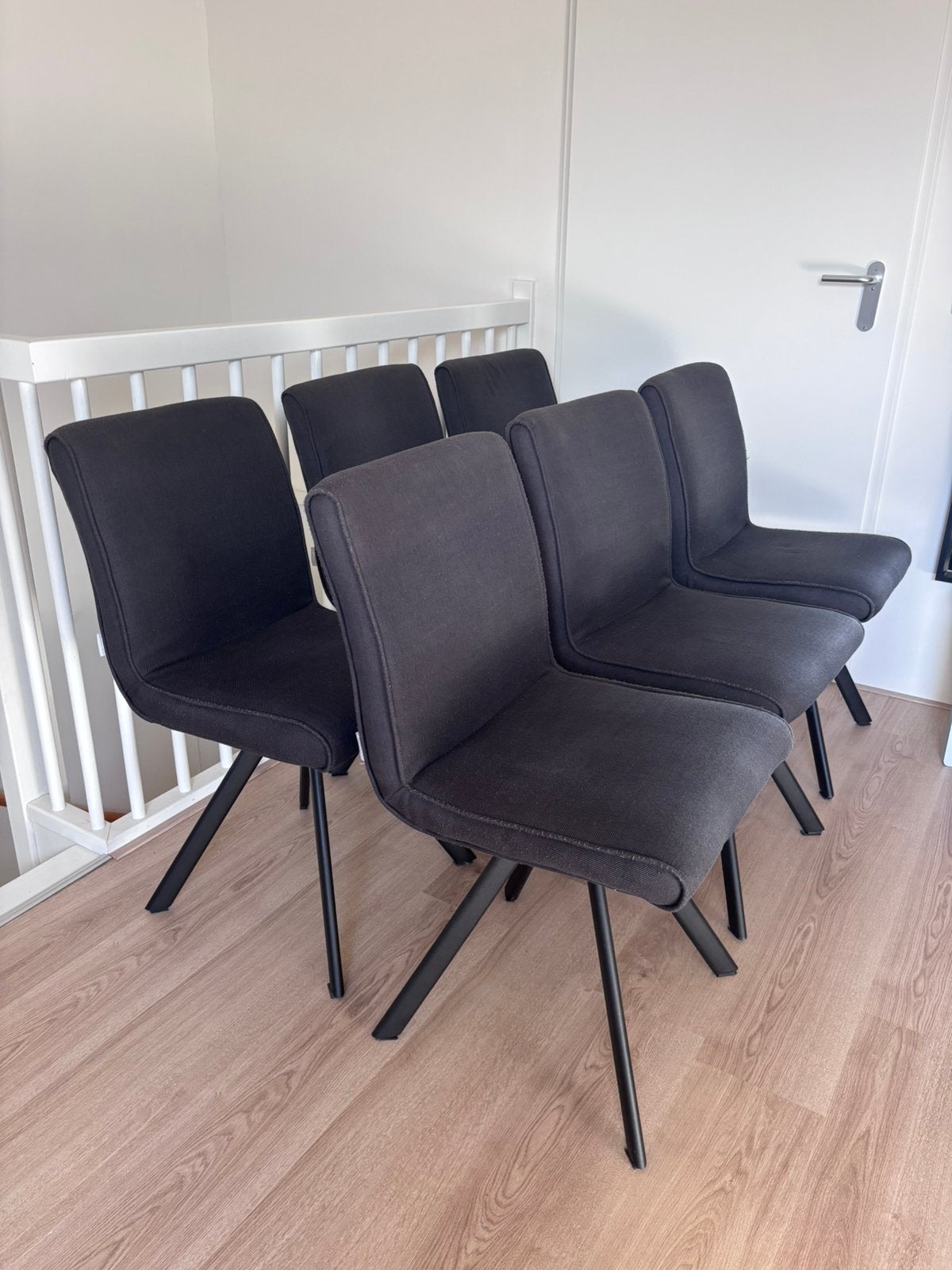 6 eetkamerstoelen SOTRUE by Troubadour, Ophalen, Zwart, Zo goed als nieuw, Stof