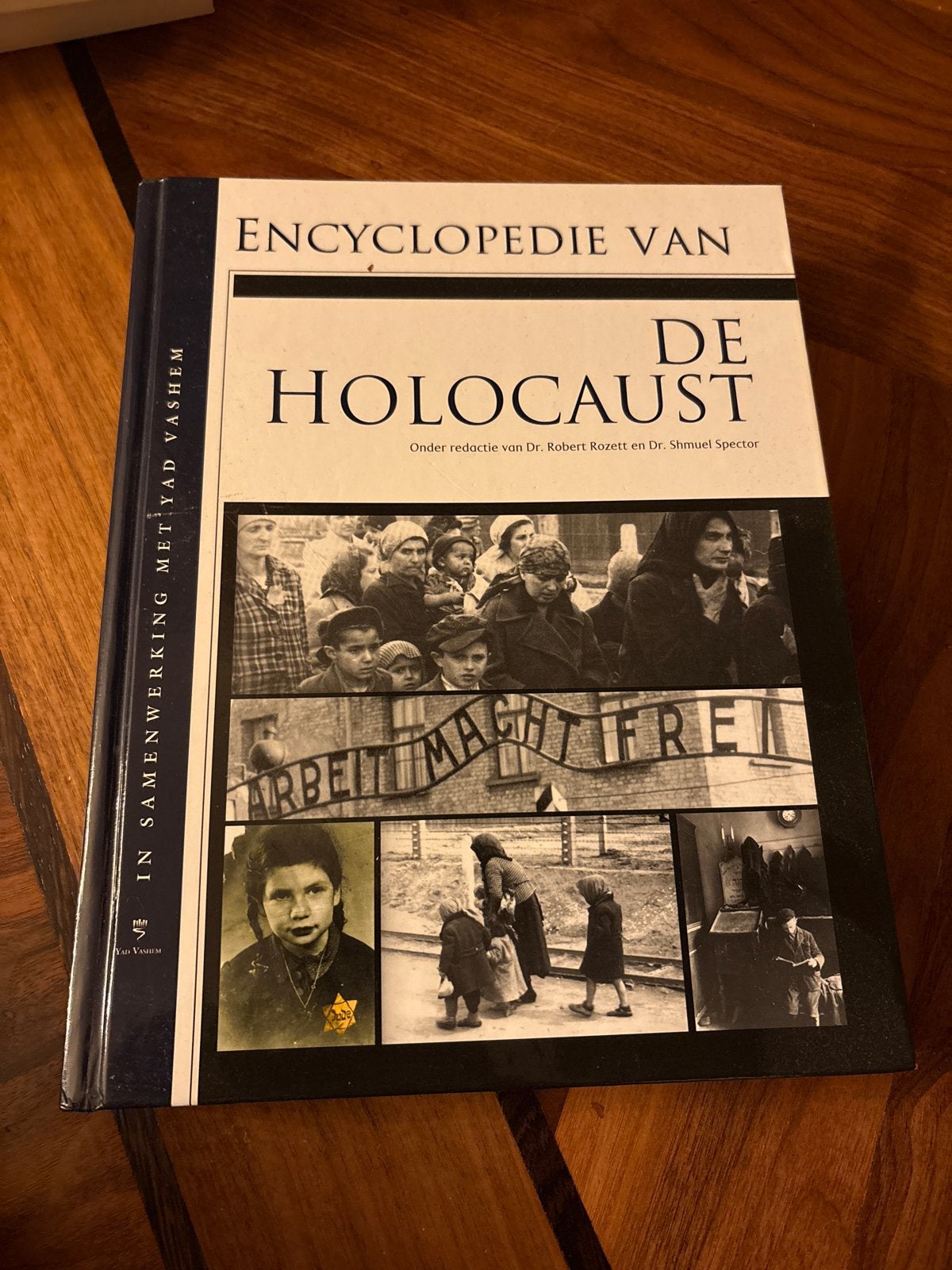 Encyclopedie van de Holocaust - Dr. Robert Rozett & Dr. Shmu, Ophalen of Verzenden, Tweede Wereldoorlog, Zo goed als nieuw, Algemeen
