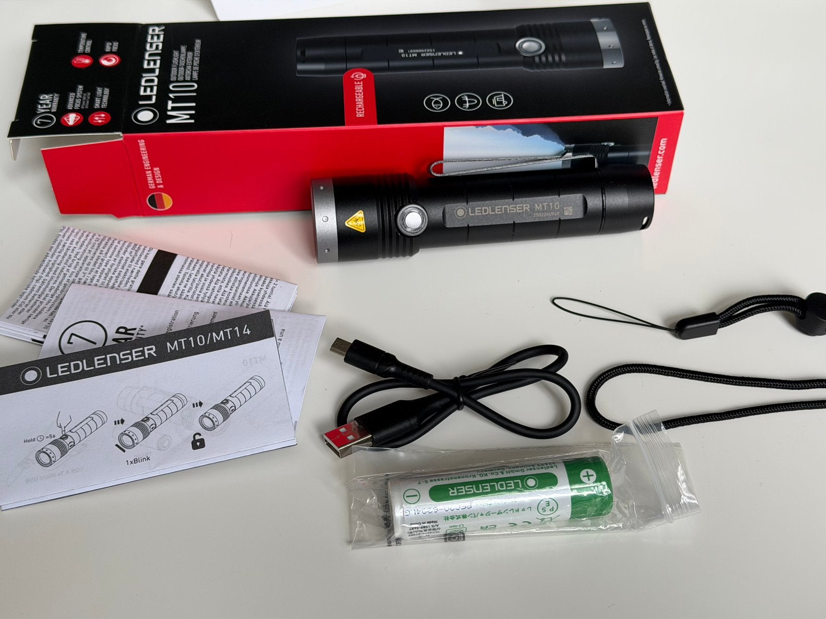LedLenser MT10 - Led zaklamp - z.g.a.n. - compleet, Ophalen, Zo goed als nieuw, Accu