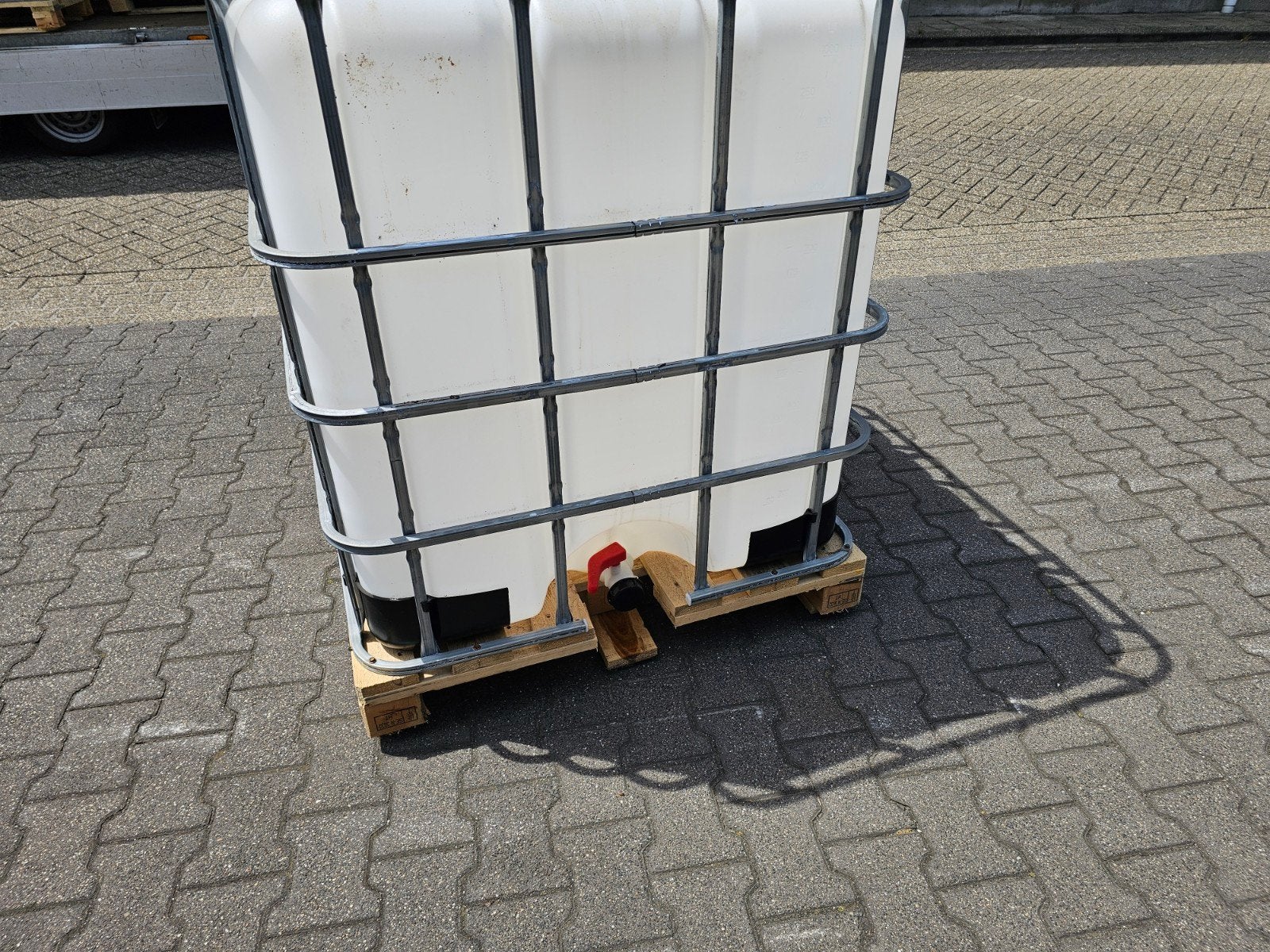 ibc 1000 liter ideaal om regenwater op te vangen, 150 liter of meer, Ophalen, Zo goed als nieuw, Kunststof