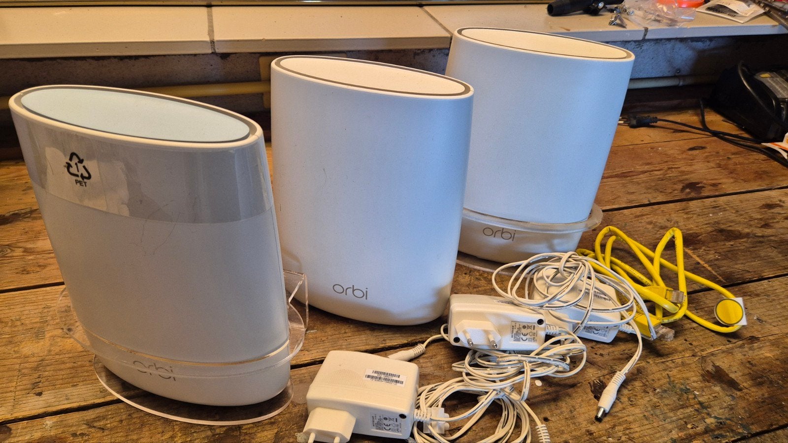 Netgear Orbi RBR50v2 WiFi Systeem - Router met 2 Satellieten, Ophalen of Verzenden, Gebruikt, Router, NETGEAR Orbi